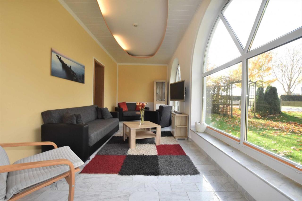 Ferienwohnungen Kleckerburg Mit Me Kagsdorf Exterior photo